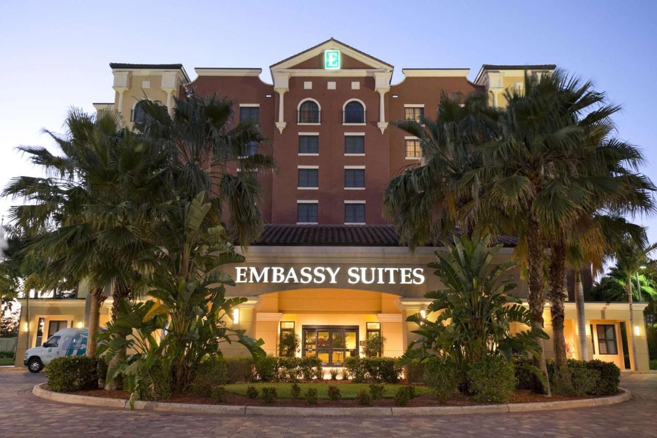 Embassy Suites Fort Myers - Estero Zewnętrze zdjęcie