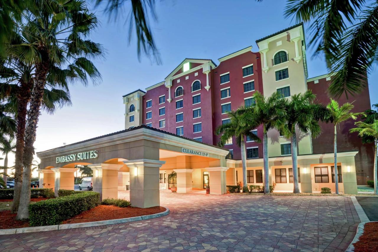 Embassy Suites Fort Myers - Estero Zewnętrze zdjęcie
