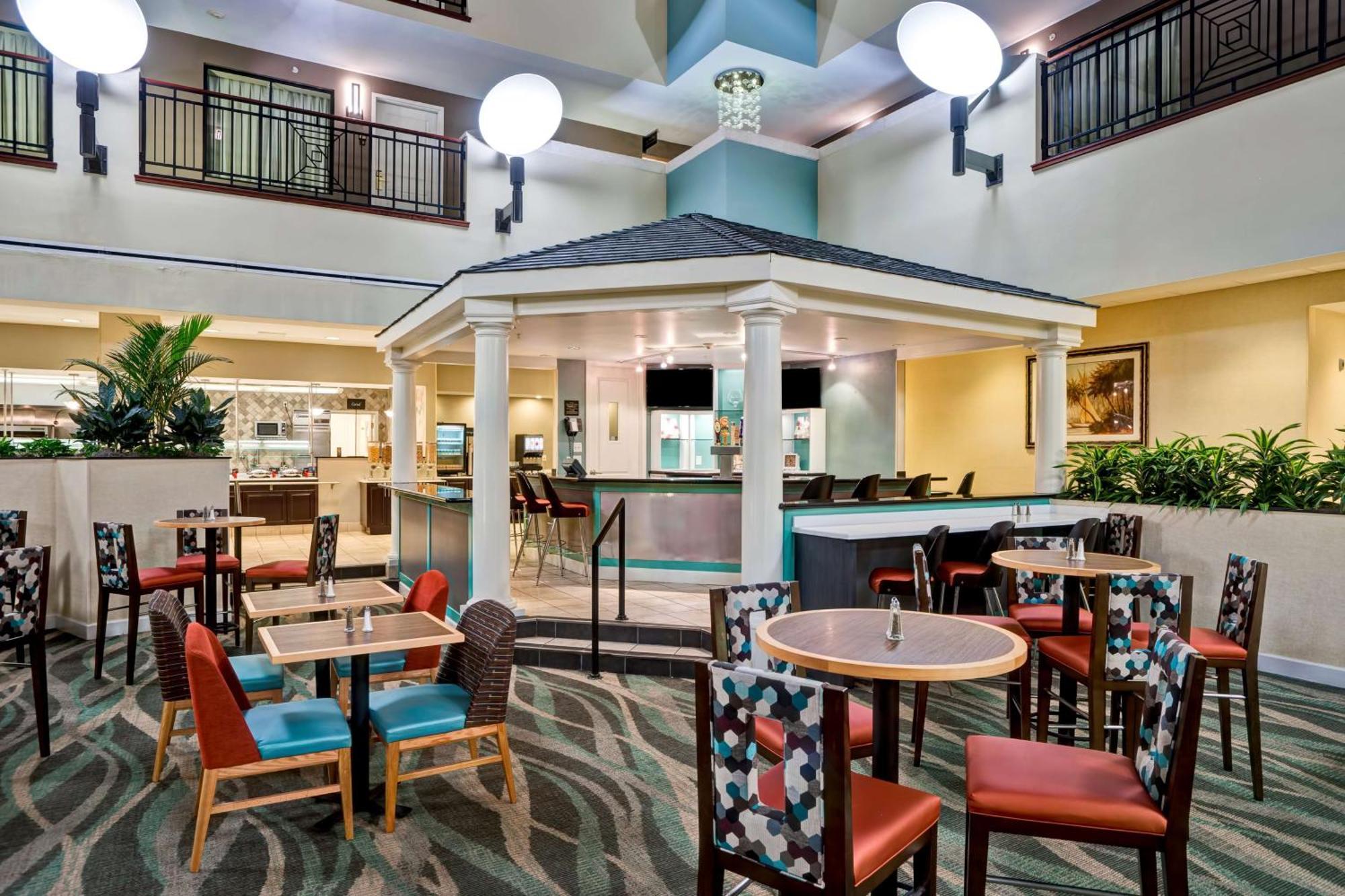 Embassy Suites Fort Myers - Estero Zewnętrze zdjęcie