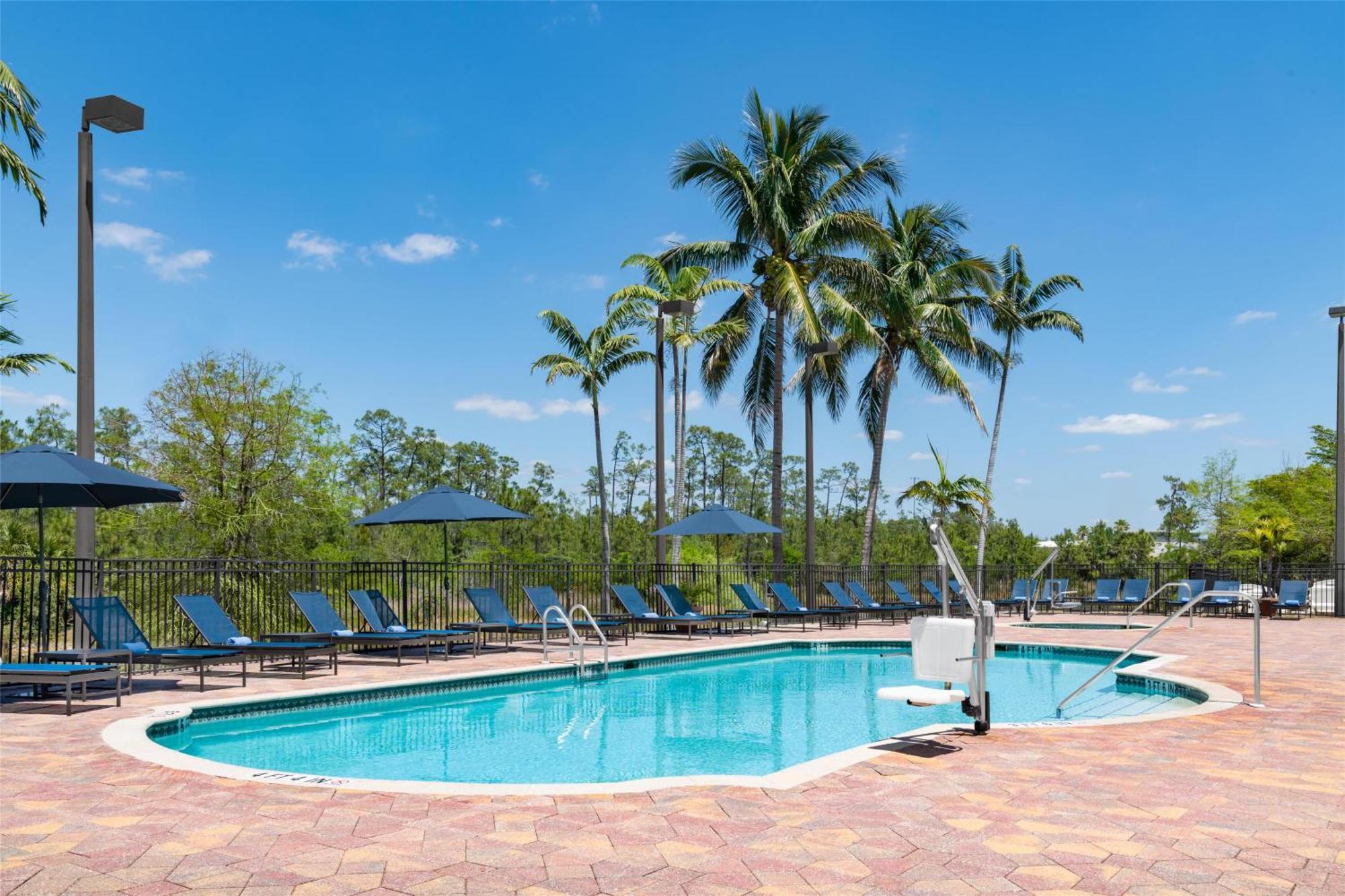Embassy Suites Fort Myers - Estero Zewnętrze zdjęcie